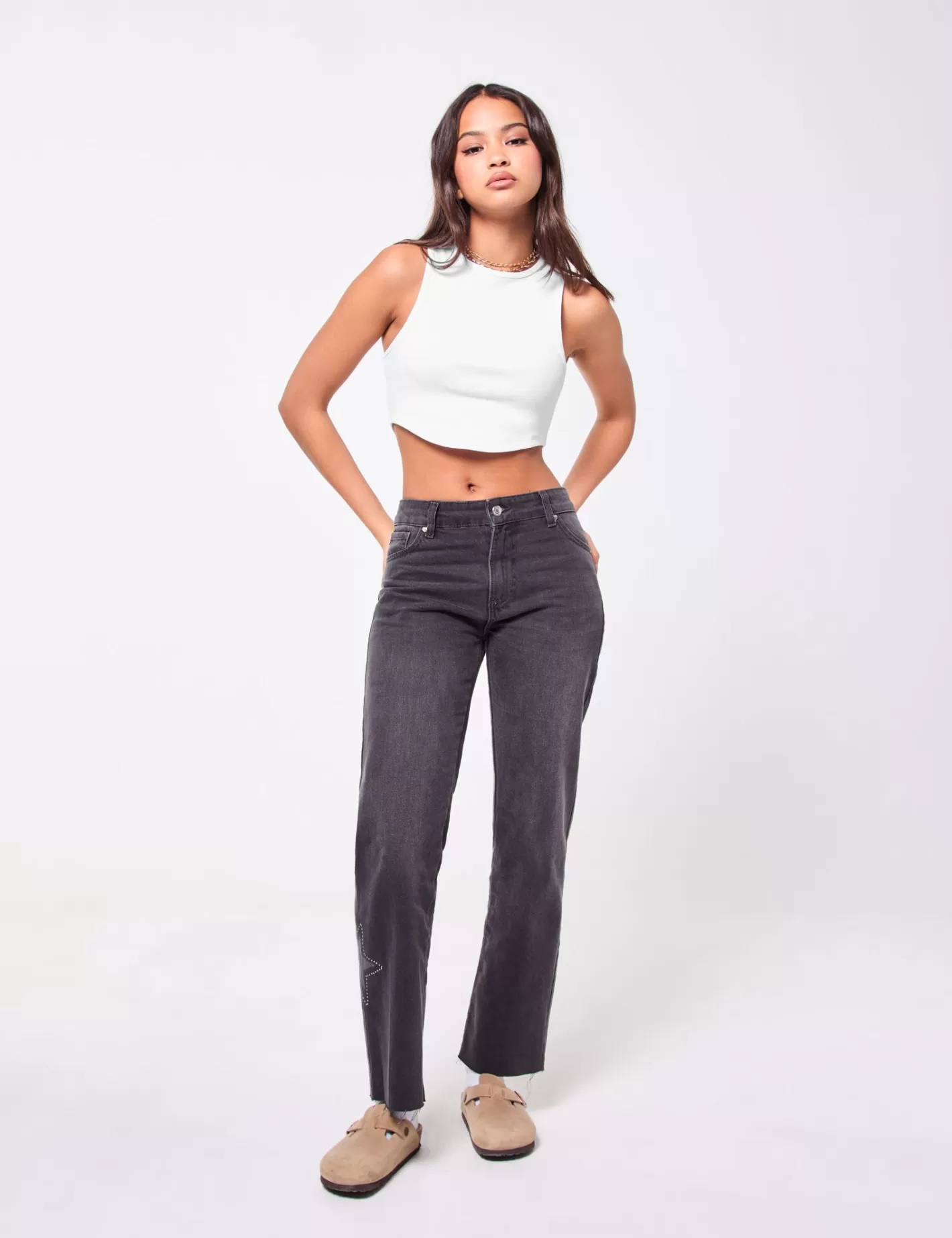 Jean straight avec étoile ^Jennyfer Outlet