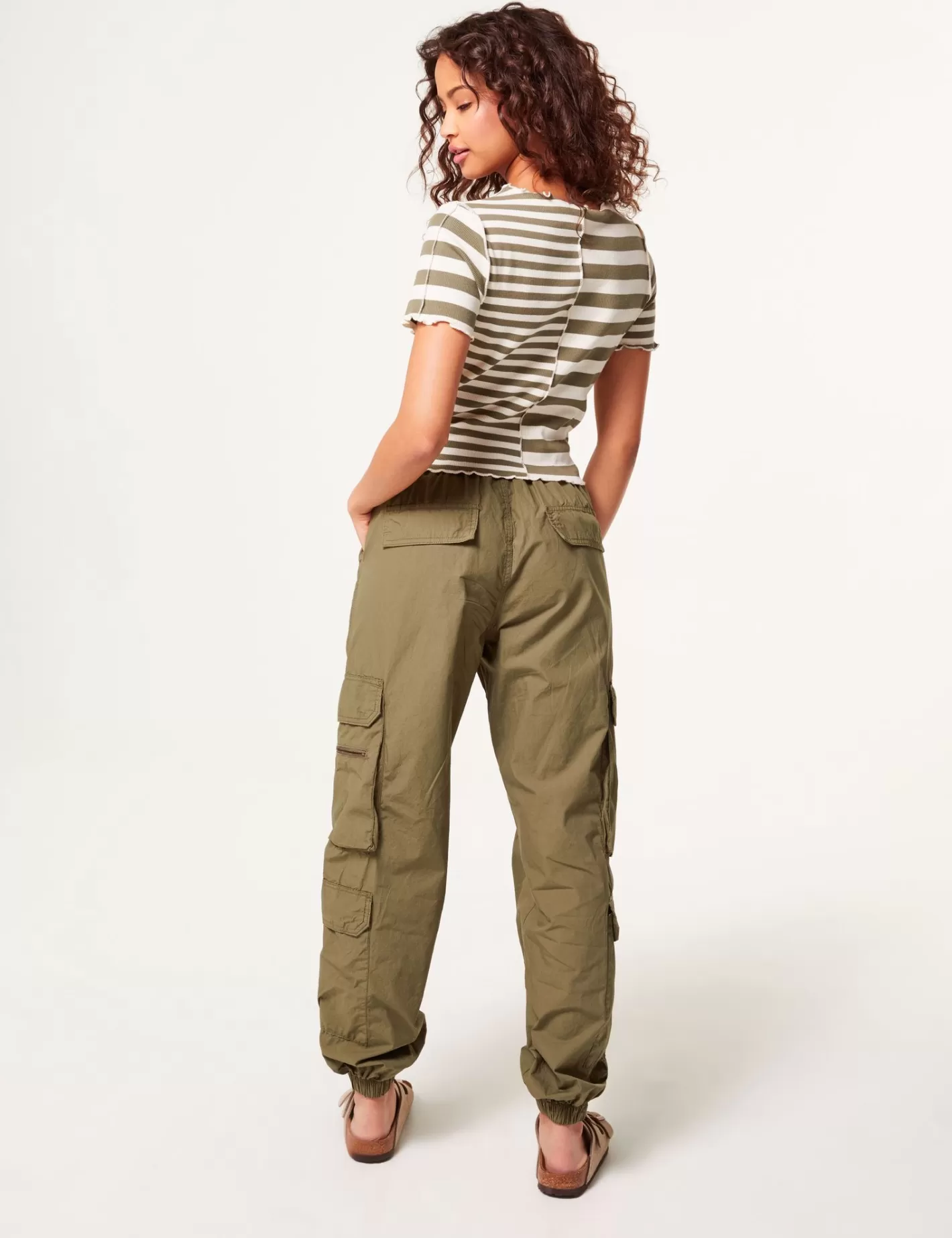 Pantalon cargo parachute wide leg kaki^Jennyfer Fashion