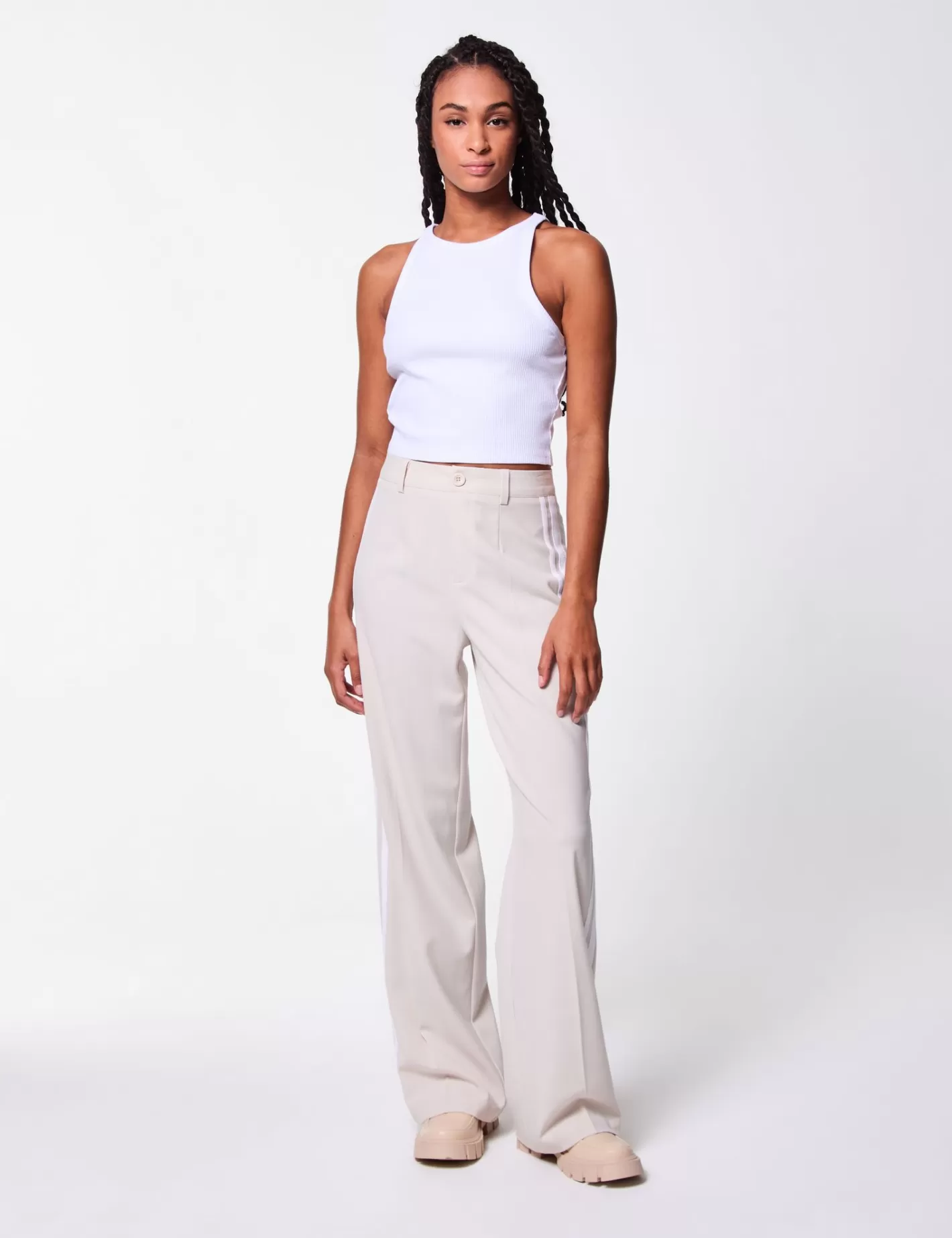 Pantalon palazzo avec bandes blanches sur les cotés^Jennyfer New