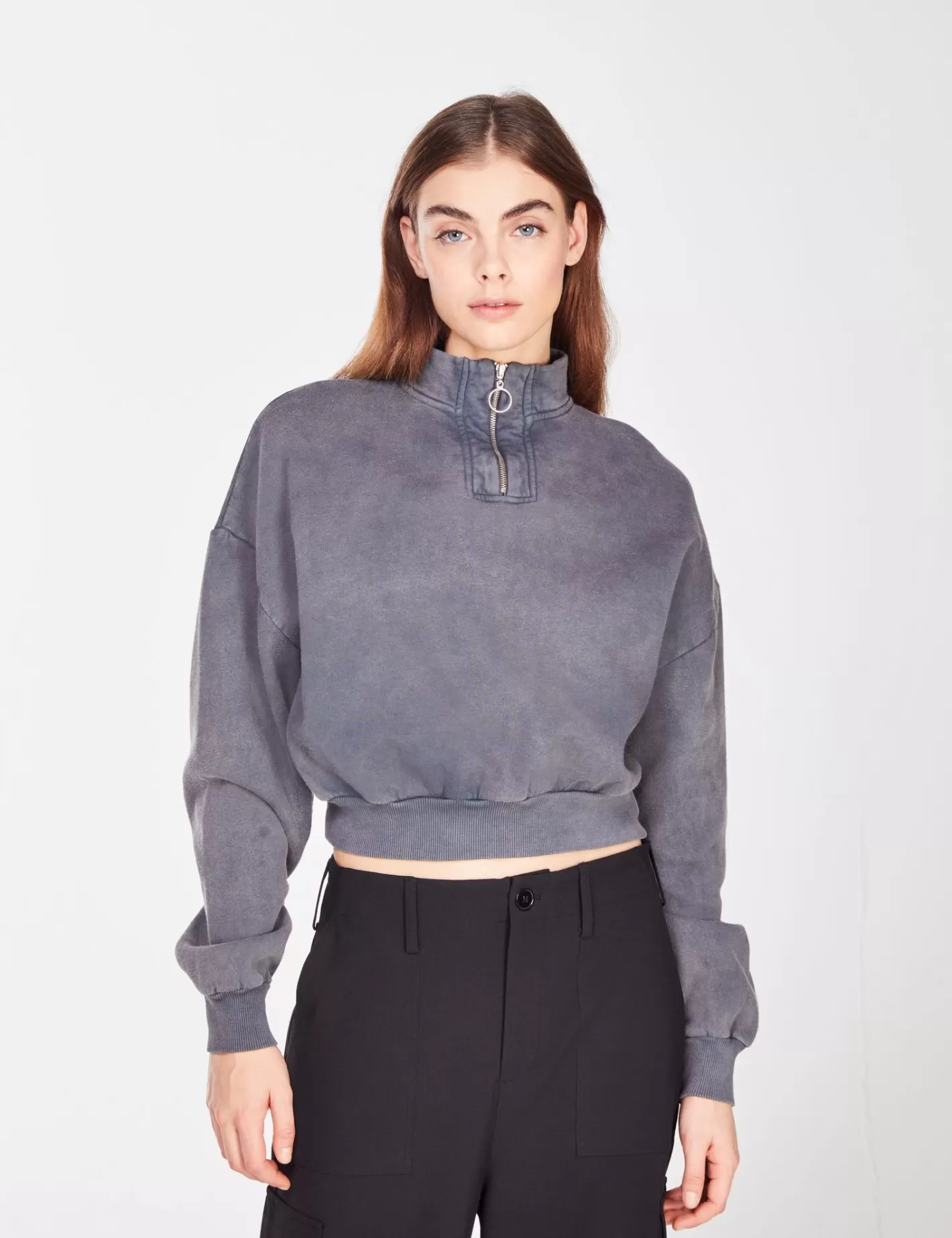 Pull court avec col montant ^Jennyfer Discount