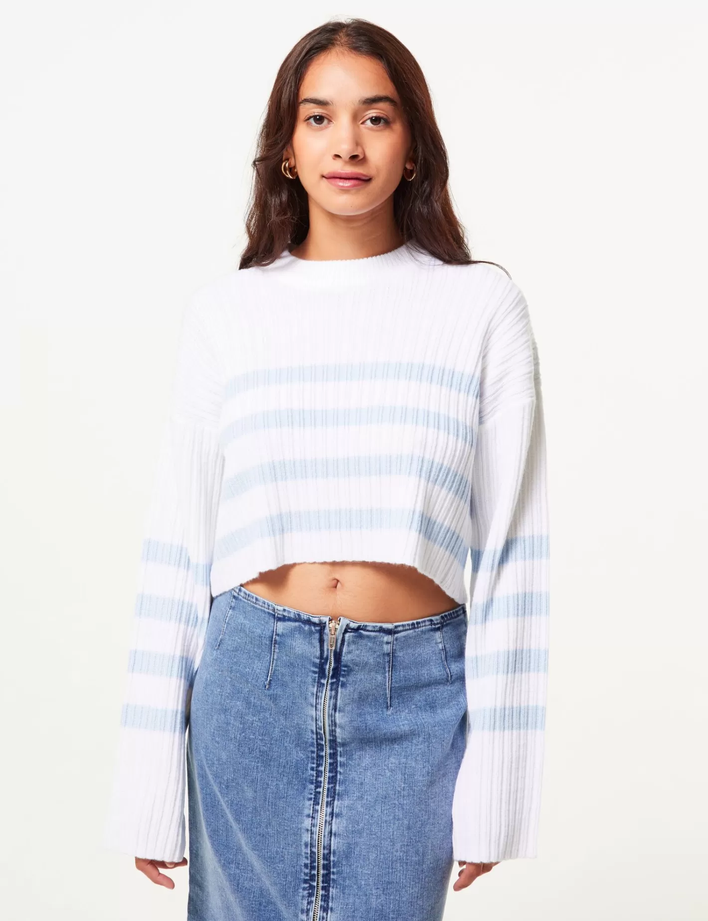 Pull court rayé bleu ciel et blanc^Jennyfer Discount