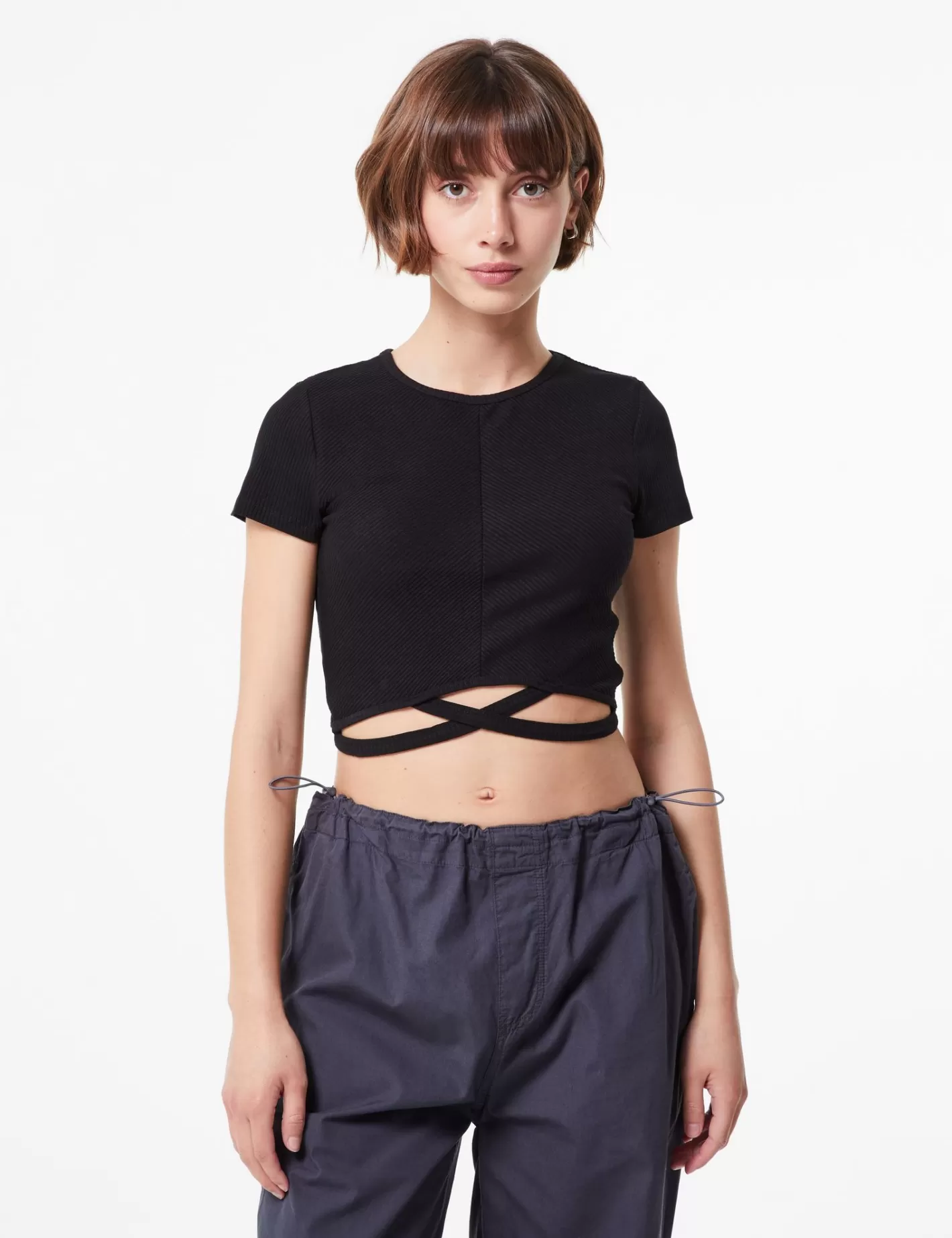 Tee-shirt crop top avec liens^Jennyfer Best